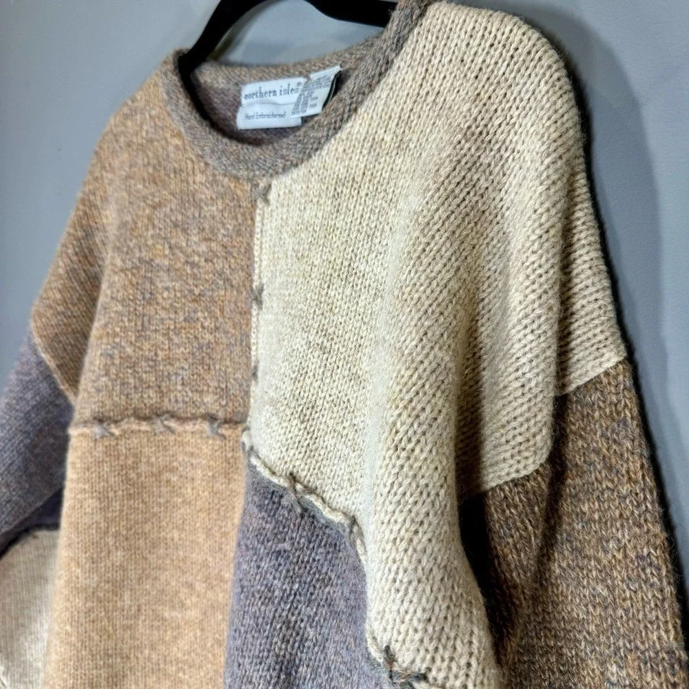 Northern Isles 100% Wool Chunky Neutral Sweater Hand‎ Embroidered Women's Large